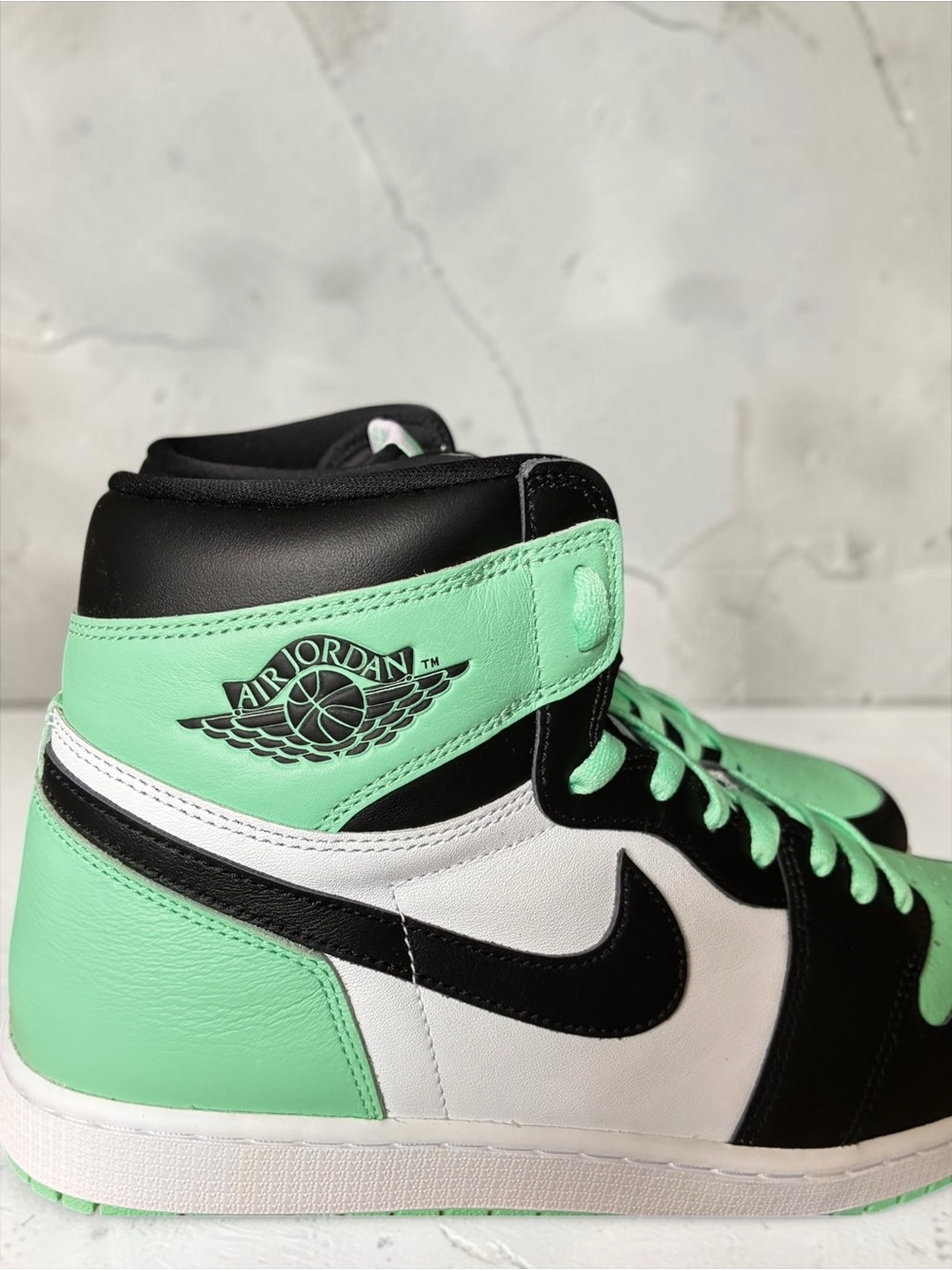 Nike Air Jordan 1 Retro High OG "Green Glow" Men’s Size 14 (Rare Size) Brand NEW - Picture 9 of 12